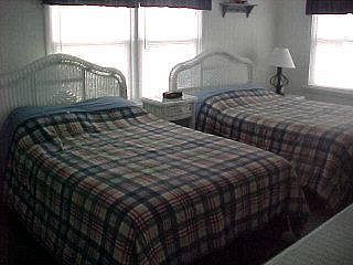 2nd image of 4503 OCEAN DRIVE, E #EAST