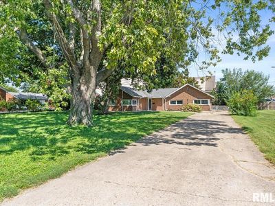 2952 S 5th St, Southern View, IL, 62703