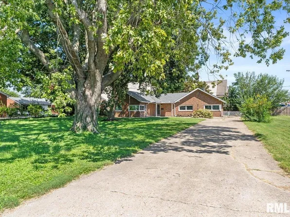 2952 S 5th St, Southern View, IL 62703