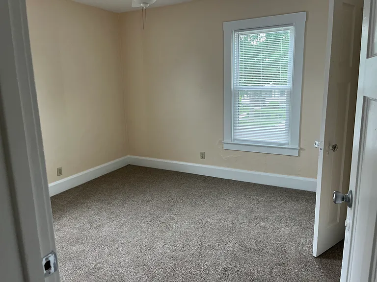 1110 S Starr Ave — Photo 6