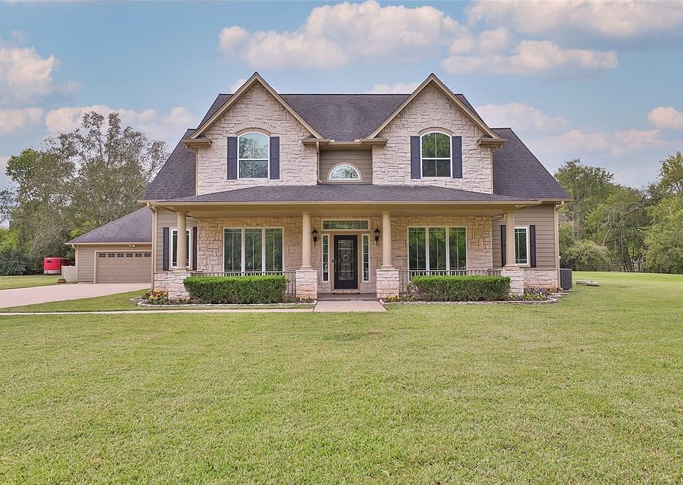 1st image of 2315 Pecan Lake Dr