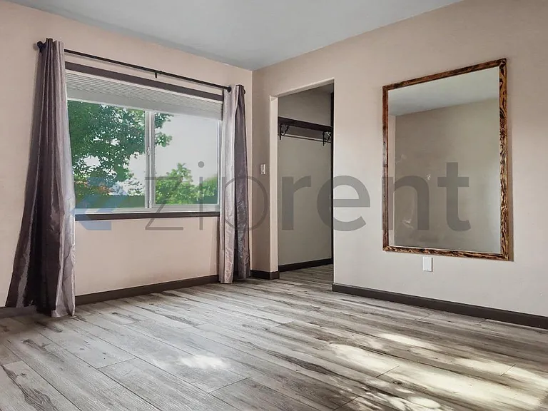 860 Watt Ave #MAIN HOUSE — Photo 40