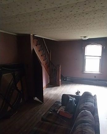 5th image of 13 Walnut St