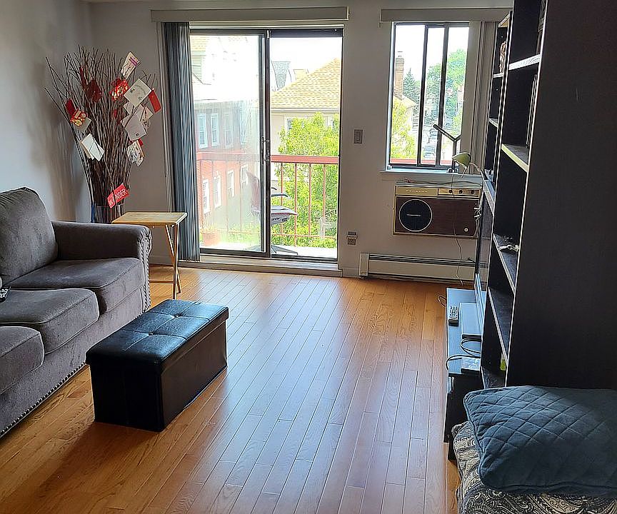 1st image of 4819 92nd St #3B