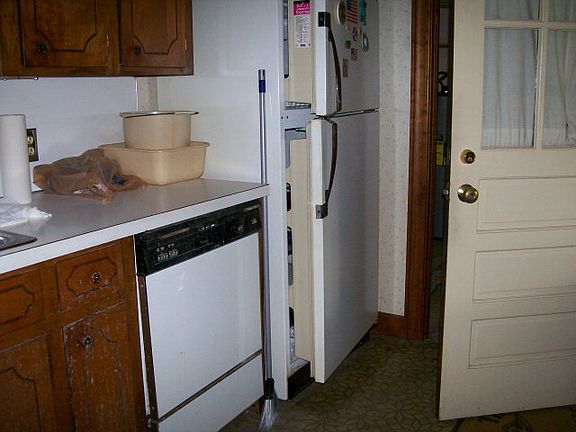 5th image of 105 Collington Ct