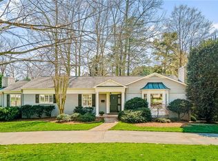 2570 Country Club Rd, Winston Salem, NC 27104