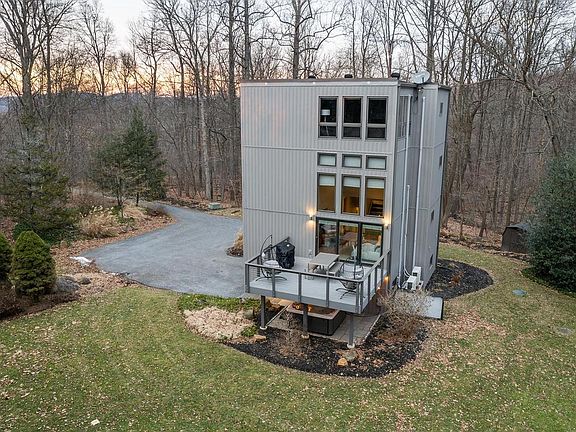 4th image of 800 Garriston Rd