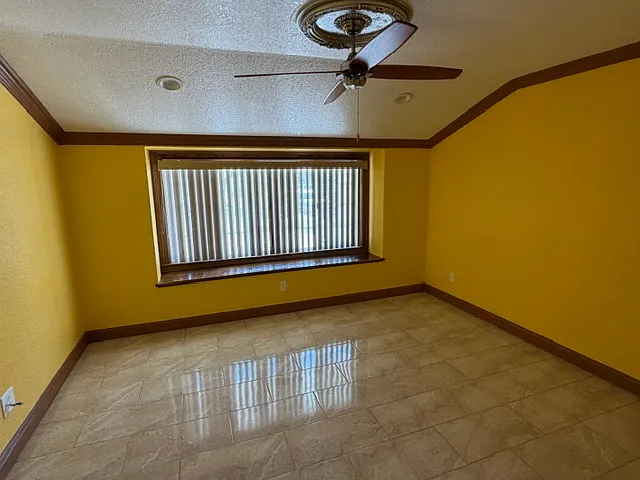 16040 Red Coach Ln — Photo 15