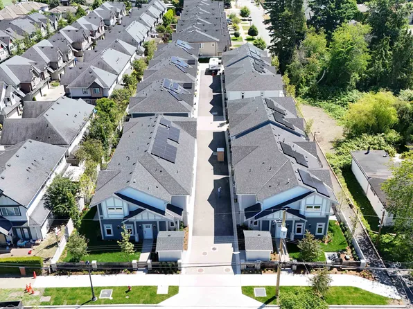 7100 Ash St #4, Richmond, BC V6Y 2S1