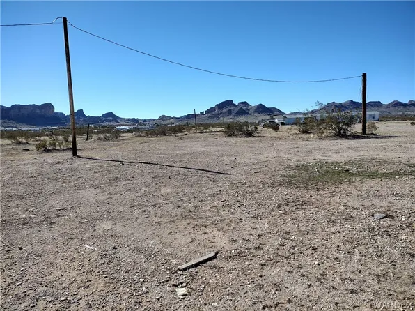 1322 S Dugas Rd, Golden Valley, AZ 86413