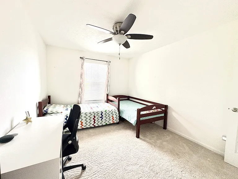 2467 Middle View Dr — Photo 17