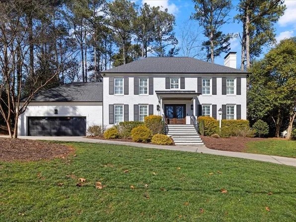 2605 Ridge Rd, Raleigh, NC 27612