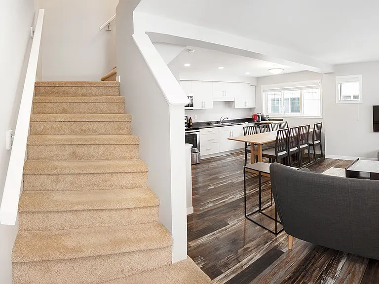 100 Southview Cres #1401 — Photo 37