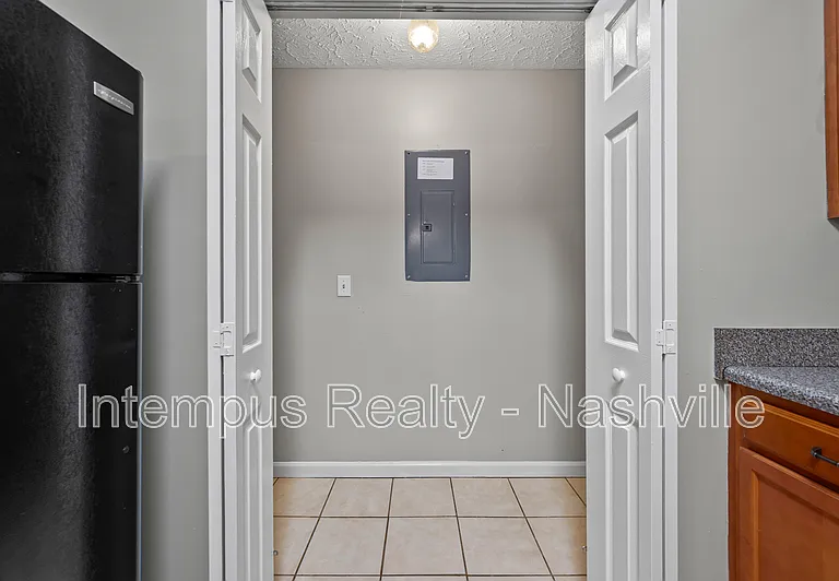 553 Rose Cottage Cir — Photo 9