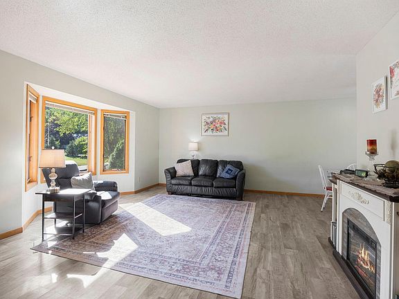 2nd image of 132 Stuart Dr