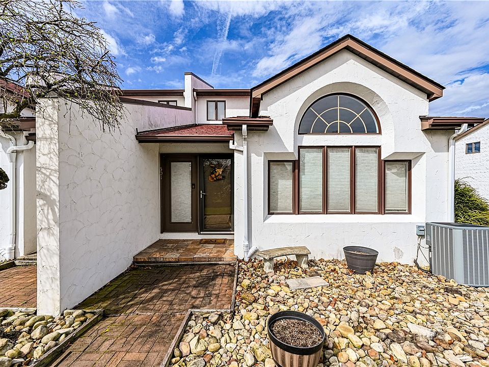 1st image of 501 Casa Vita Dr