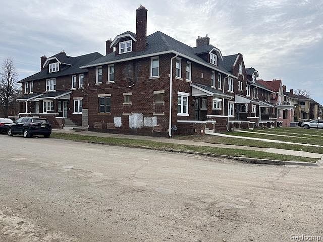 1st image of 2919 Glendale St