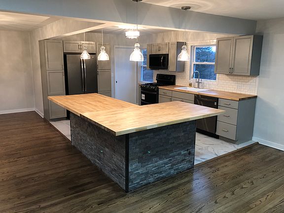 Kitchen island