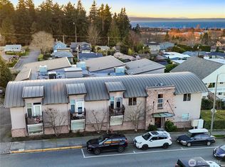 654 5th Ave S UNIT 404, Edmonds, WA