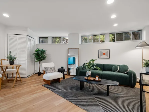 348 Franklin St APT D, Cambridge, MA 02139