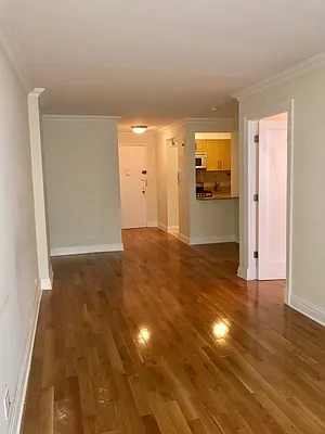 Rented by Stonehenge NYC LLC | media 11