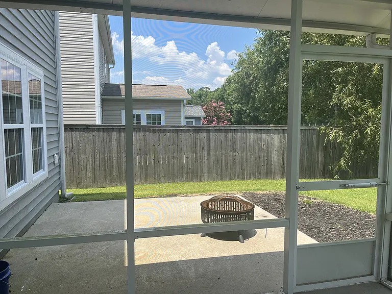 292 Mayfield Dr — Photo 6