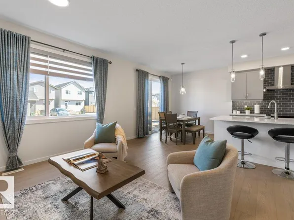 17339 3rd St NE, Edmonton, AB T5Y 2Z5