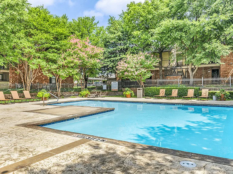 Summers Crossing Apartments — Photo 45