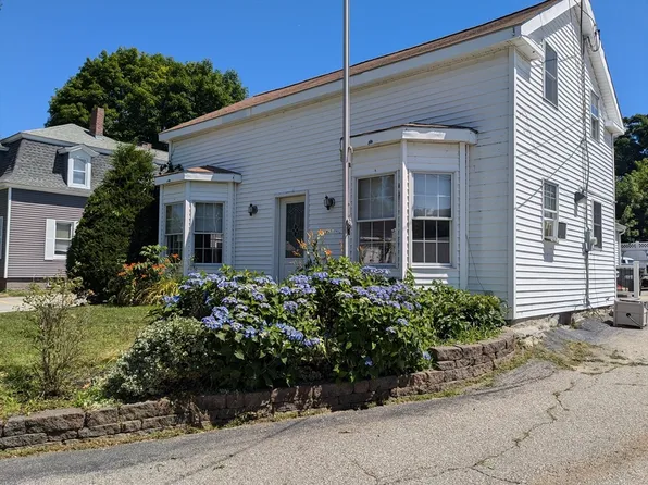 6 Slater St, Webster, MA 01570