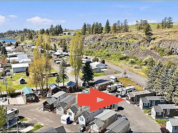 5th image of 18617 W Williams Lake Rd #33