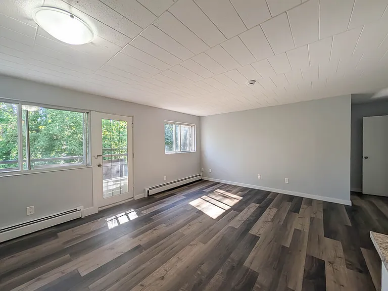 2B Arlington Ave #309 — Photo 2
