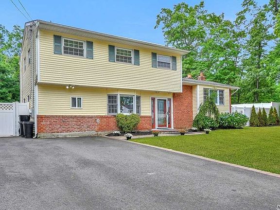 3rd image of 16 Block Blvd