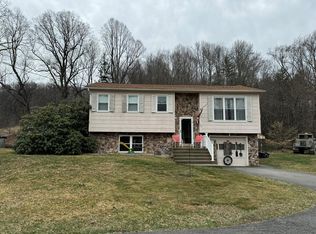 109 Baileys Knl, Bolt, WV 25817