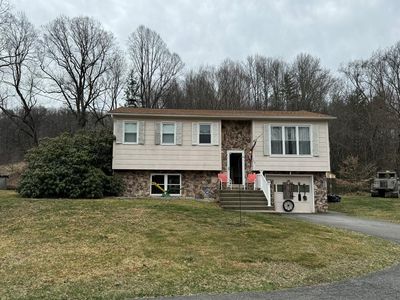109 Baileys Knl, Bolt, WV, 25817