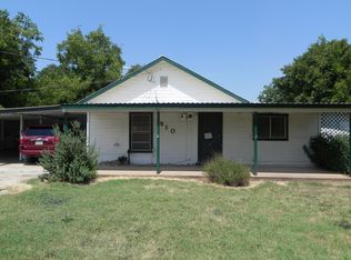 910 Roosevelt St, Coleman, TX 76834