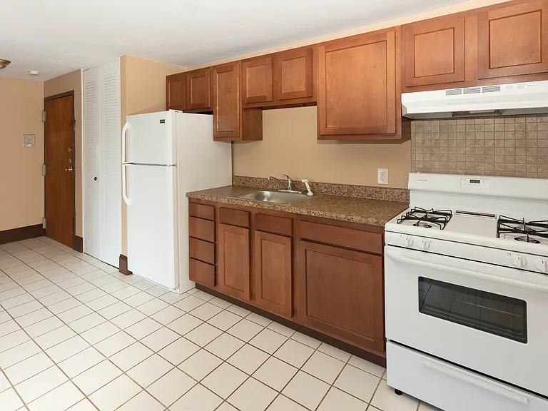 9502 Marine Memorial Dr #7 — Photo 15