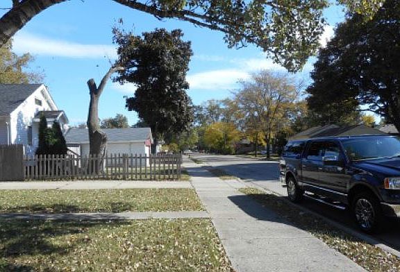 3rd image of 1720 Dodge Ave
