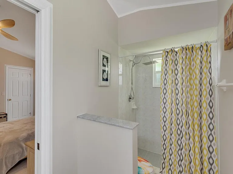 664 Vocelle Ave — Photo 15