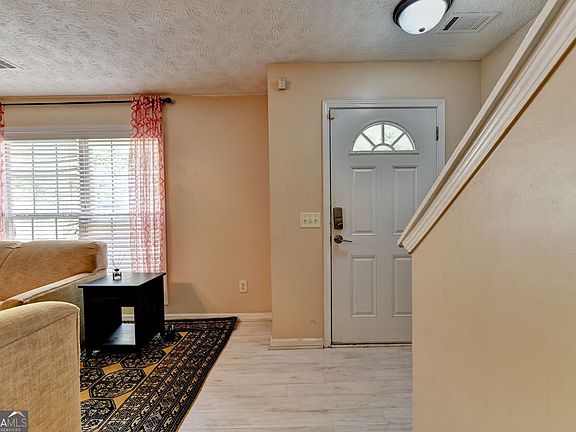 5th image of 735 Castlebrooke Way
