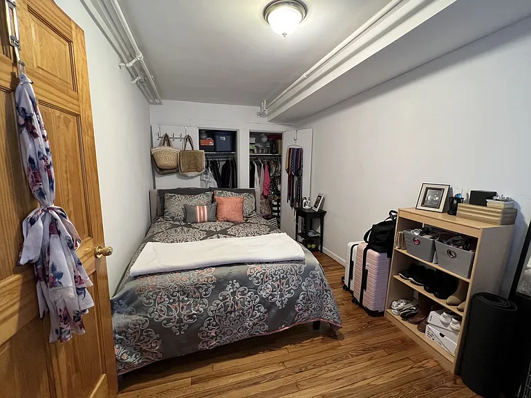 24 Isabella St #B — Photo 5