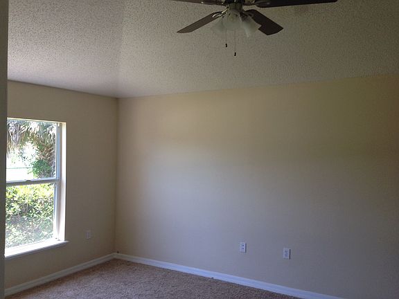 2nd image of 70 Bunker Hill Dr