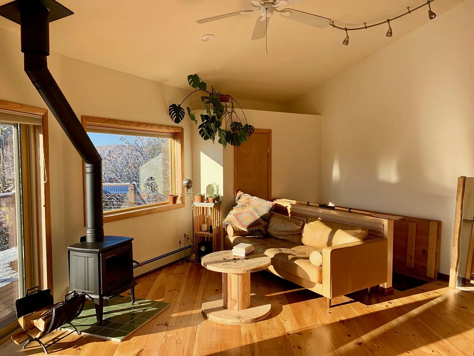 7 Meadow Ln — Photo 2