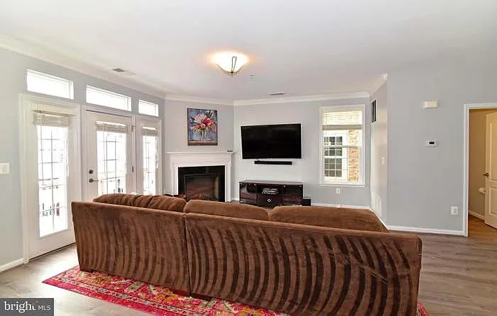42594 Sunset Ridge Sq — Photo 9