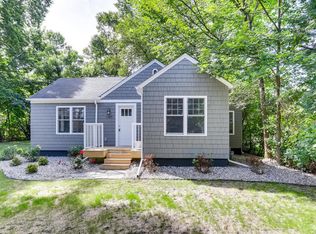 1385 Arbor St, Wayzata, MN 55391