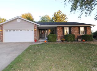 1346 Thornwood Dr, Saint Charles, MO 63304