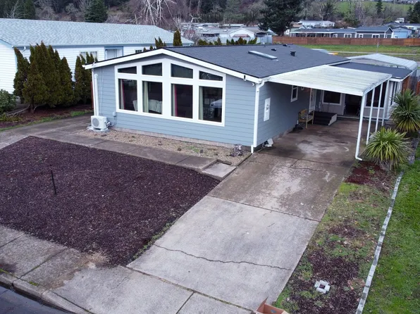 1251 S 58th St, Springfield, OR 97478