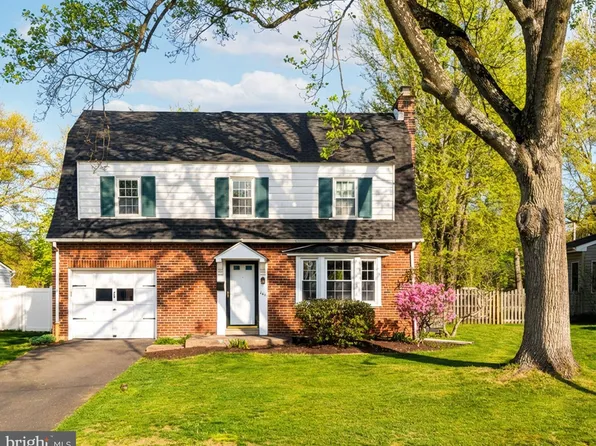 638 S Cannon Ave, Lansdale, PA 19446