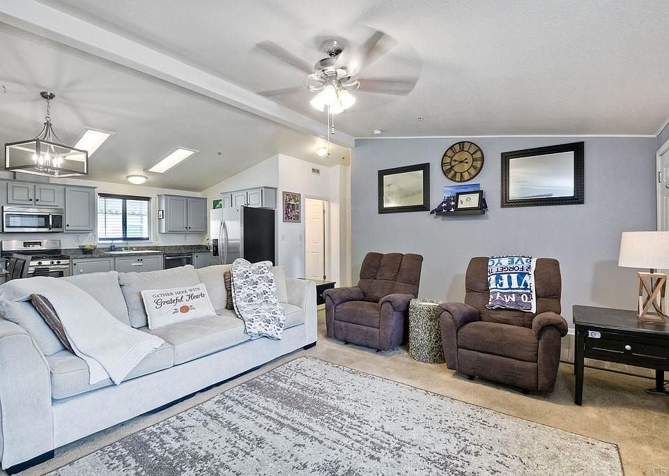 3909 Reche Rd Fallbrook CA | Zillow