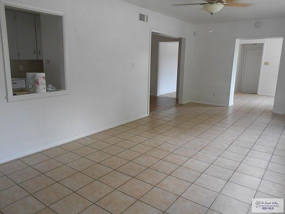 5th image of 404 Del Mar Ct