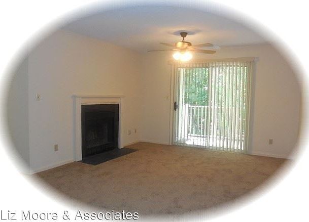 1st image of 540 Pineland Cir